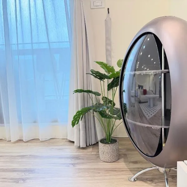 拾月頭城無邊際游泳池溫泉房，位于头城的酒店