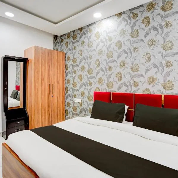 Happy Habitat Guest House，位于诺伊达的酒店