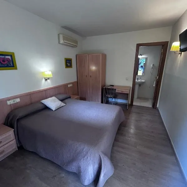 Hotel La Rosaleda，位于Fondarella的酒店