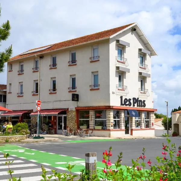 Hôtel Les Pins - Oléron，位于圣特罗让莱班的酒店