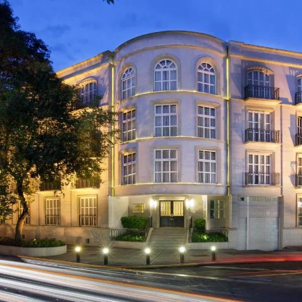 Grand Polanco Residencial，位于库奥蒂特兰伊斯卡伊的酒店