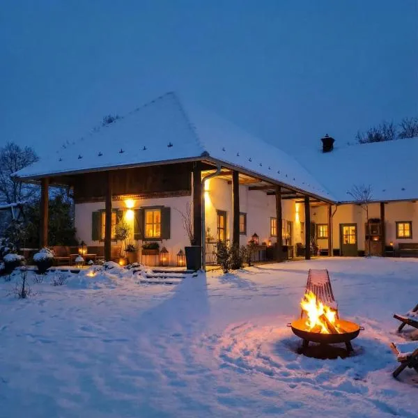 Őri Art Inn，位于厄里圣彼得的酒店