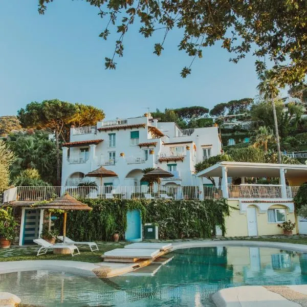 欧陆马尔酒店，位于伊斯基亚的酒店