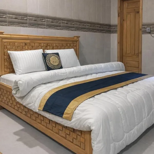 Neelam Water View Hotel，位于Kundālshai的酒店