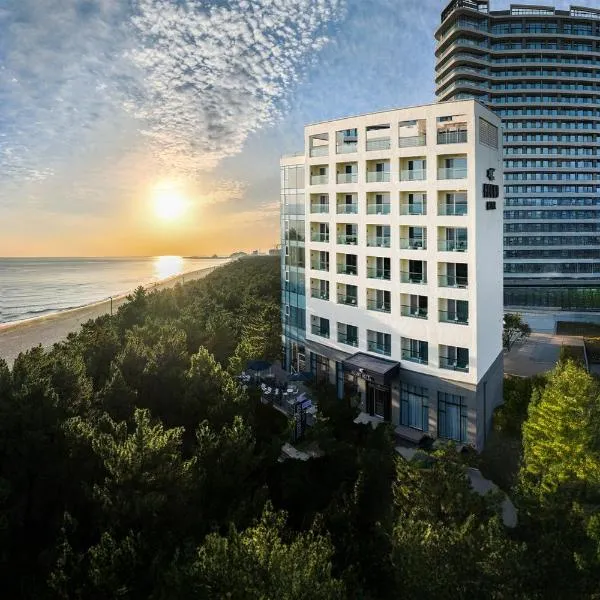 Hotel Hound Gangneung Gyeongpo，位于江陵市的酒店