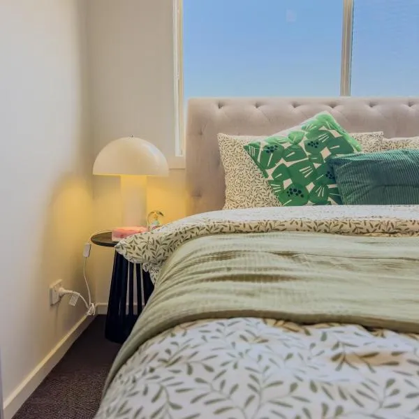 3-Bedroom Modern Home in Clyde North，位于Clyde North的酒店