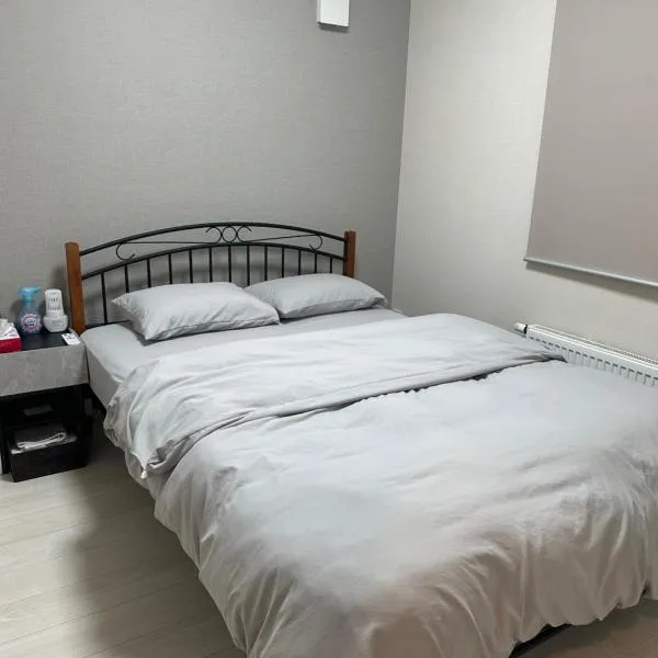 any one，位于千岁的酒店