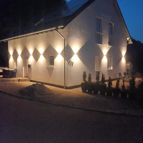 Traumhaus in der Eifel，位于黑伦塔尔的酒店