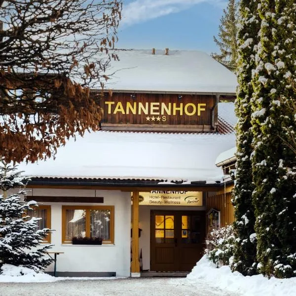 塔尼霍夫乡村酒店，位于施皮格劳的酒店