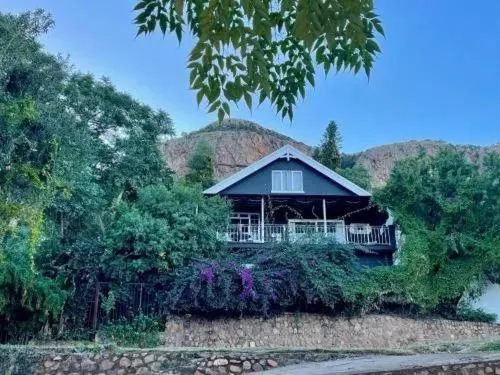 Shekinah Cabin，位于哈特比斯普特的酒店