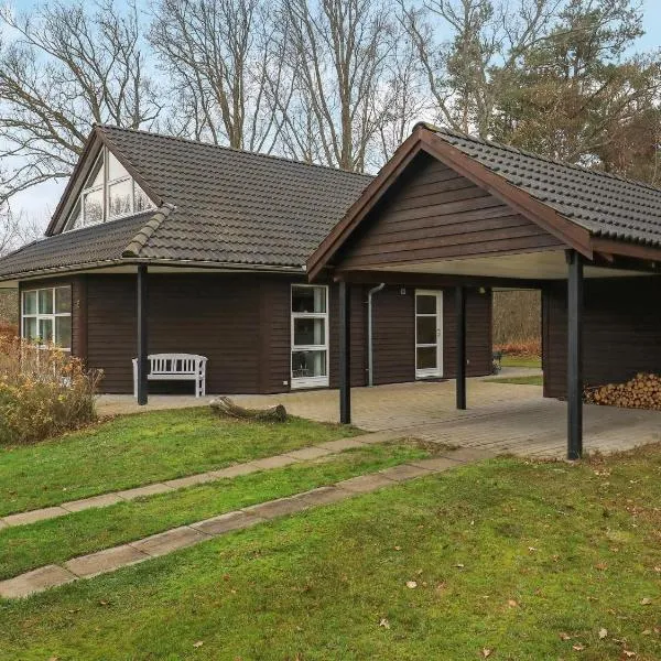 8 person holiday home in Læsø，位于莱斯的酒店