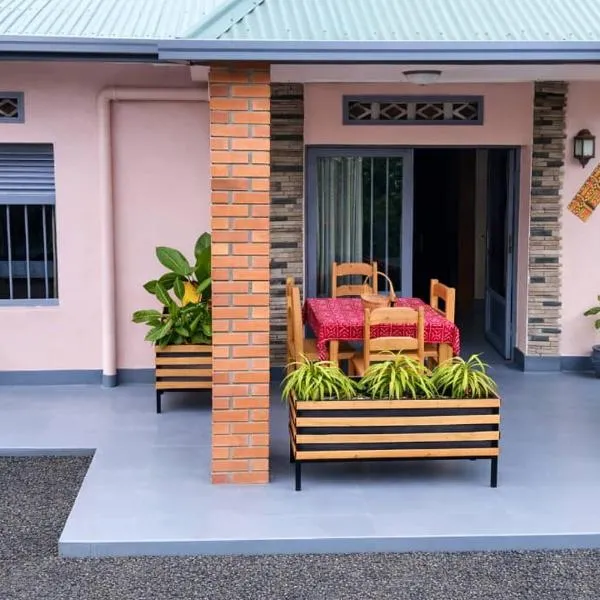 COLIBRI VILLA City Center,位于吉塞尼的酒店