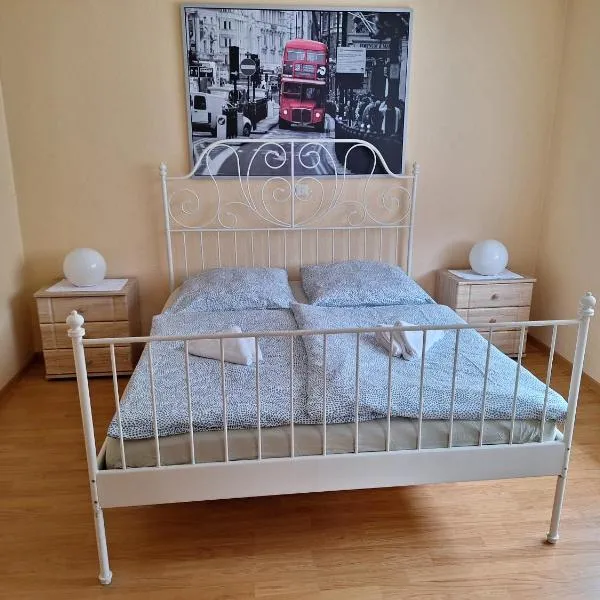 Zum Fuchsbau，位于Niederhövels的酒店