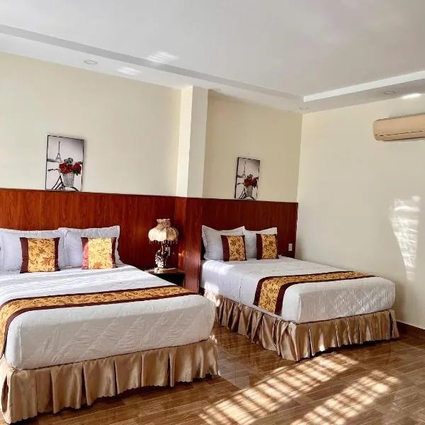 HOÀNG ĐẾ motel，位于朱笃的酒店