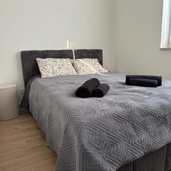 Brzostek Apartamenty，位于马尔基的酒店