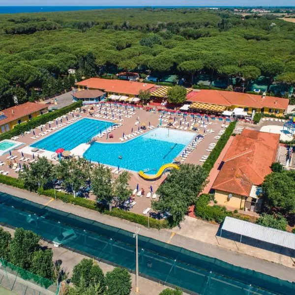 Hotiday Marina di Cecina，位于La Cinquantina的酒店