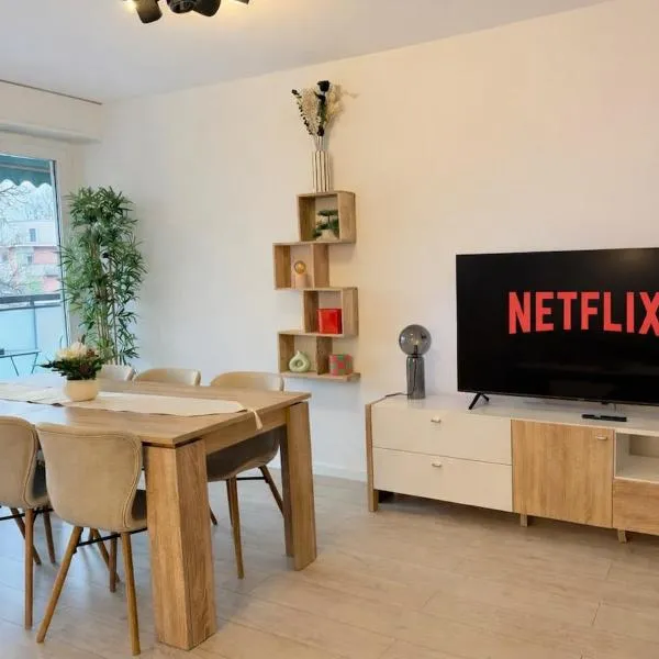 Modern Flat with Big Balcony & Garage Parking，位于卢加诺的酒店