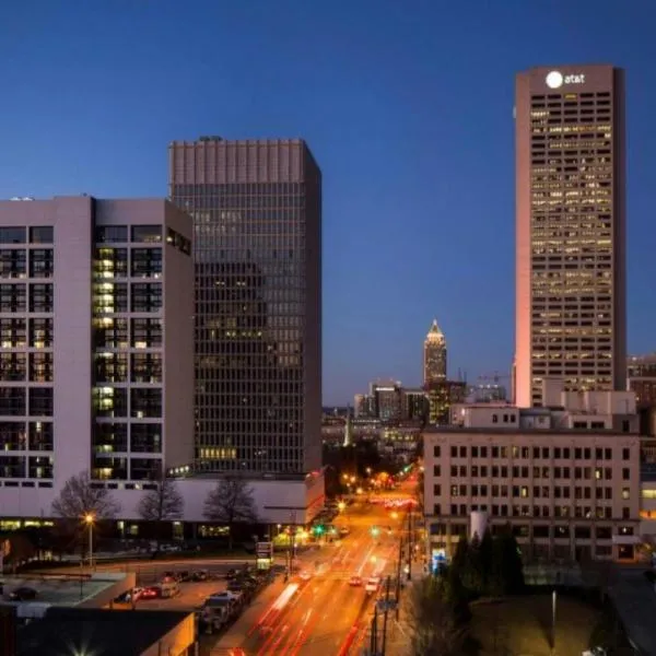 Peachtree Hotel Midtown Atlanta，位于亚特兰大的酒店