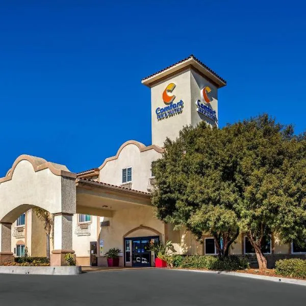 Comfort Inn & Suites Murrieta Temecula Wine Country，位于穆列塔的酒店