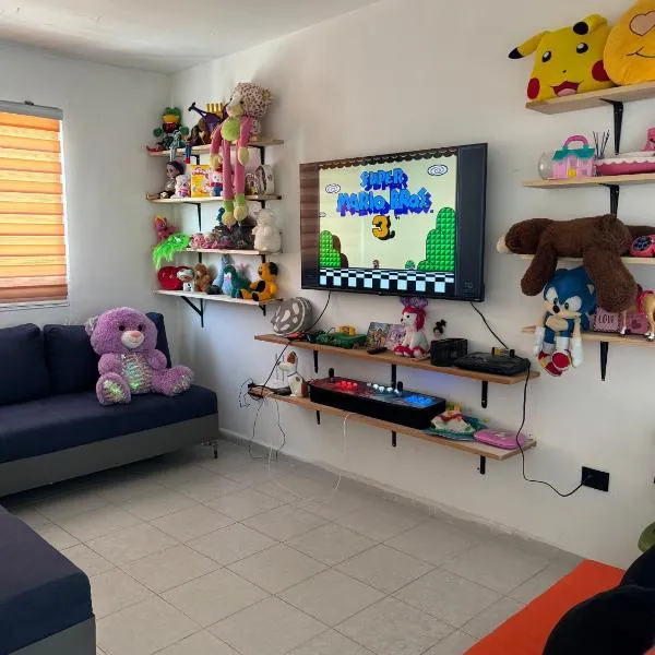Casa completa, 4 dormitorios, 7 camas dobles, 3 sofá cama, 3 baños 1 en planta baja, cocina equipada, consola Arcade, asador, juguetes para niños, plancha, secadora, cafetera, etc, fraccionamiento privado, zona de vías rápidas y toallas，位于托雷翁的酒店