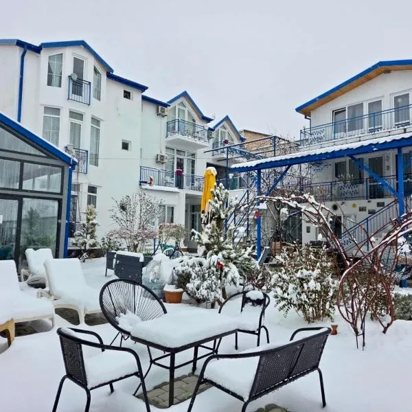 Laguna Beach Club Bazaleti Lake，位于Dushetʼi的酒店