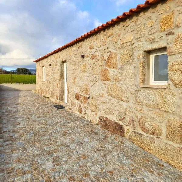 Casa do Pastor - Vale de Alfaia，位于Sobral do Campo的酒店