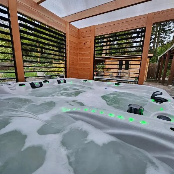 Artz of Nature，位于埃曼的酒店