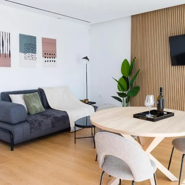 The L Smart Suite - Premium & Minimal，位于依拉佩特拉的酒店