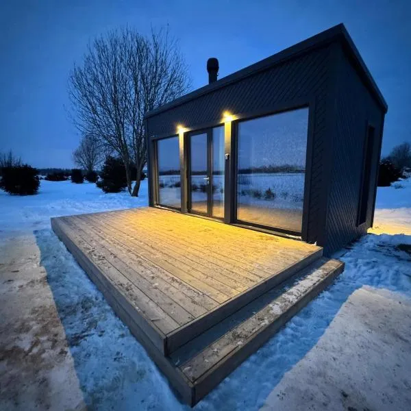 EstBerg Tartu Glasshouse with Sauna，位于塔尔图的酒店