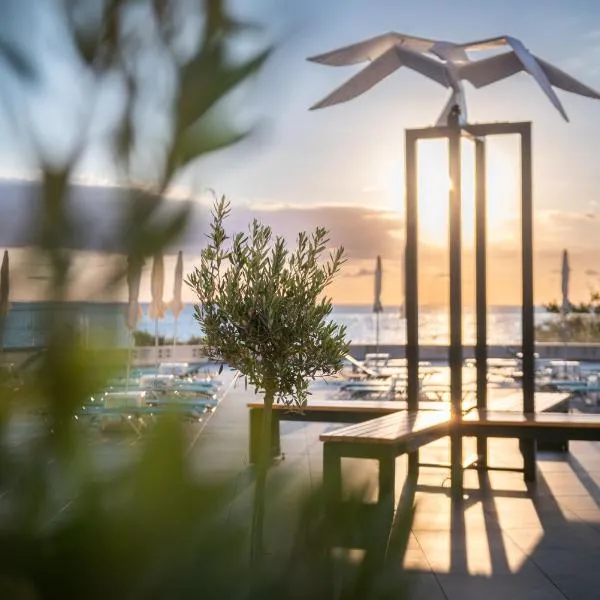 Astoria by Astoria Collection- All Inclusive & Private Beach Club，位于金沙的酒店