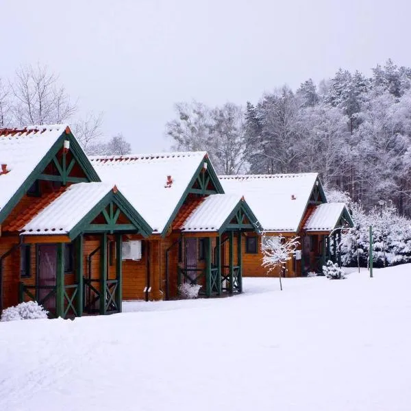 Domki Mazurskie w Ogrodach Złotej Łani Wiartel - Klimatyczne Apartamenty i Pokoje Widokowe，位于维亚特尔的酒店
