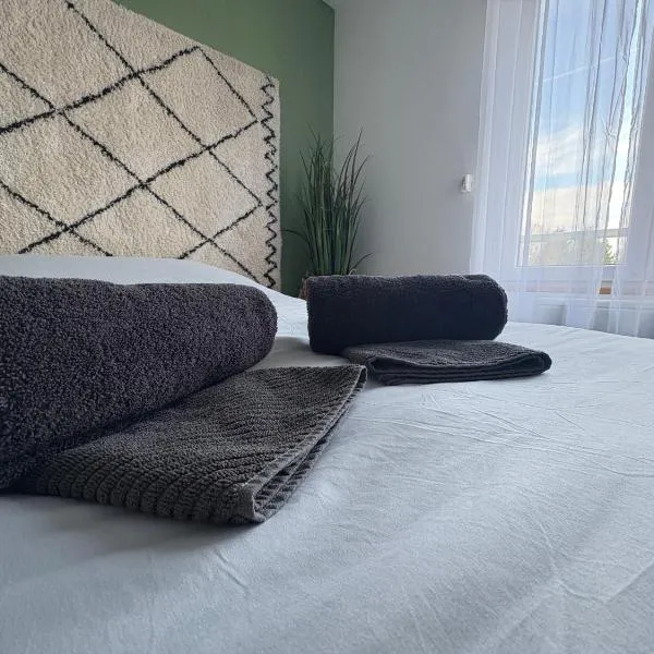 Appartement cosy centre-ville，位于蒙塔日的酒店