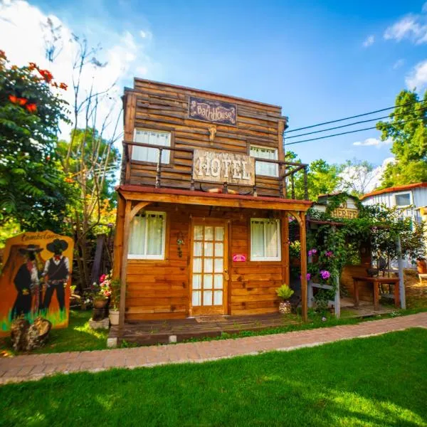 Tombstone，位于巴耶德布拉沃的酒店