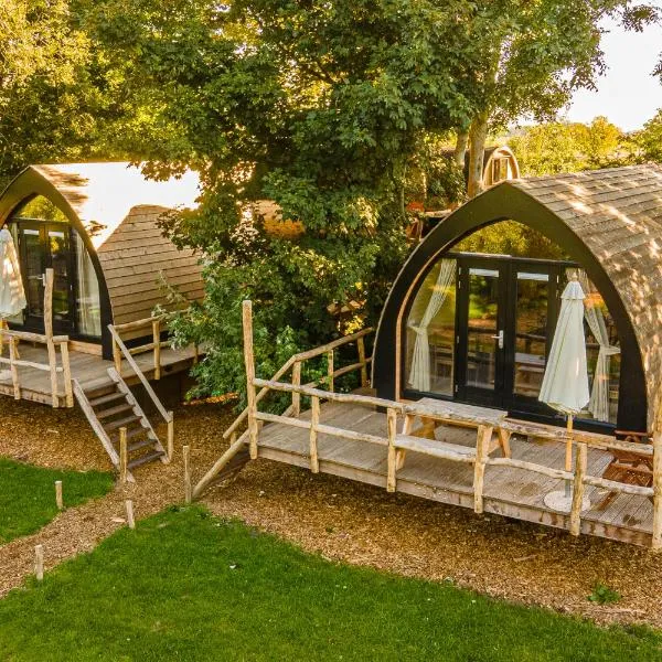 Sfeervolle recreatiepod aan het meer，位于吕伐登的酒店