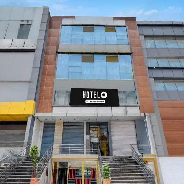 Super Hotel O Saibaba Temple Chintal Formerly Himagiri Luxury Room，位于海得拉巴的酒店