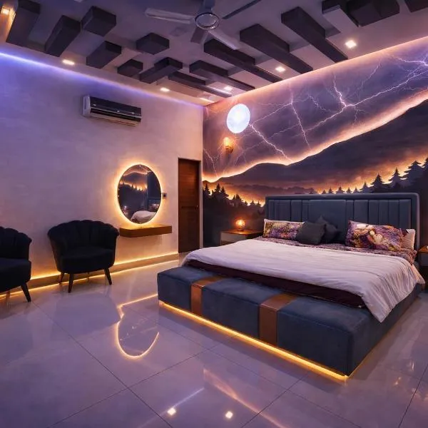 Titanic stay karachi，位于卡拉奇的酒店