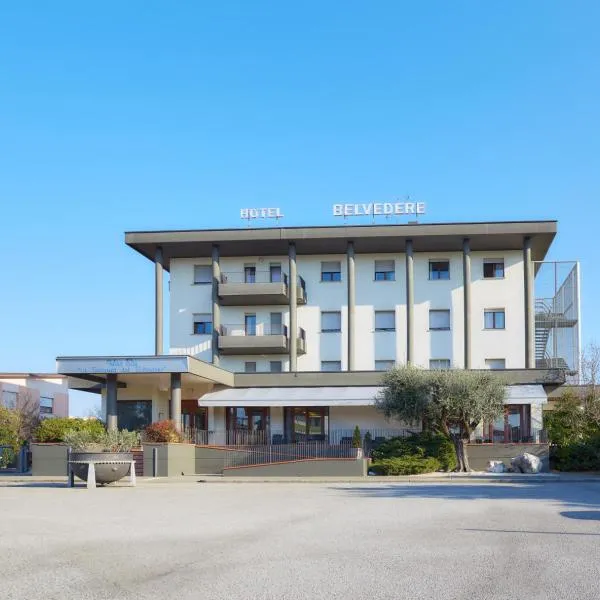 艾尔伯格贝维德雷餐厅酒店，位于科德罗伊波的酒店