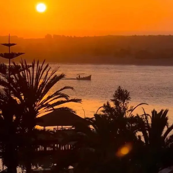 La terasse vue sur mer uniquement les familles，位于沃利迪耶的酒店