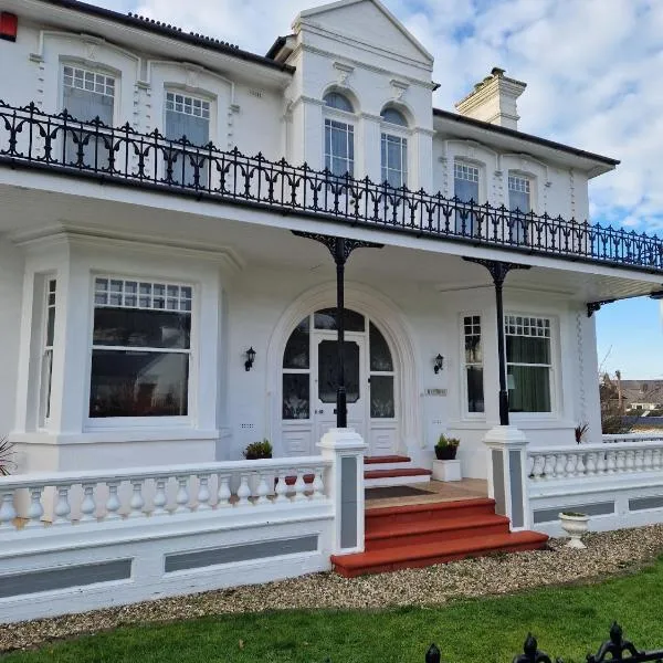 Hazeldene Guest House，位于阿博伦的酒店