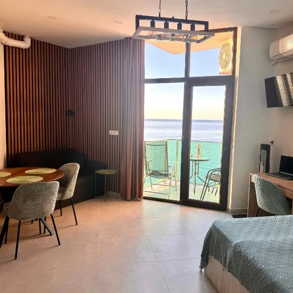 Seafront Gonio Studio，位于高尼奥的酒店