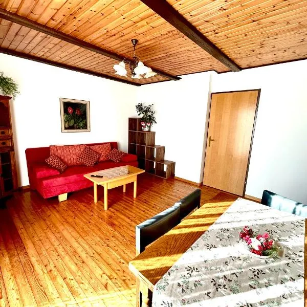 Villa Natalie - Panorama Apartment 2 mit Bergblick, Semmering，位于塞默灵的酒店