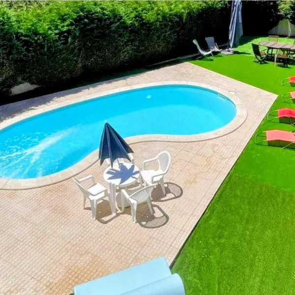 Vivenda Do Relaxo '' Relax Villa "，位于Freiria的酒店