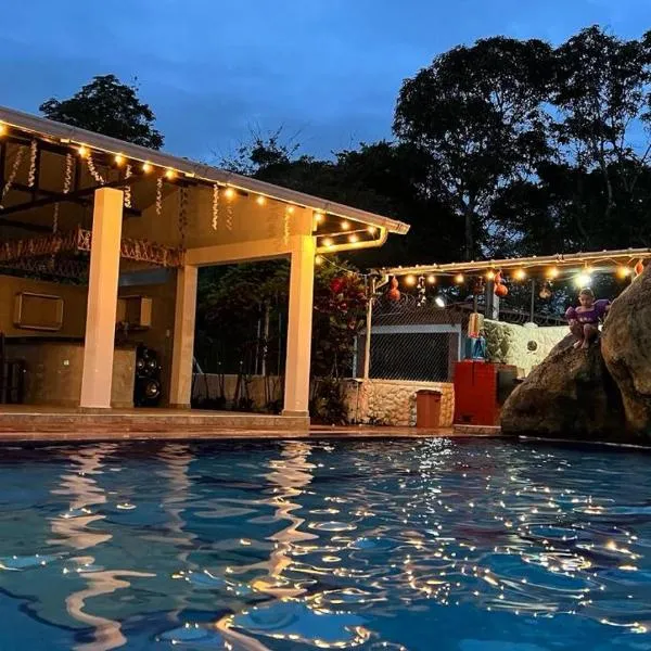 Finca Turística VILLA NELLA，位于阿卡西亚斯的酒店