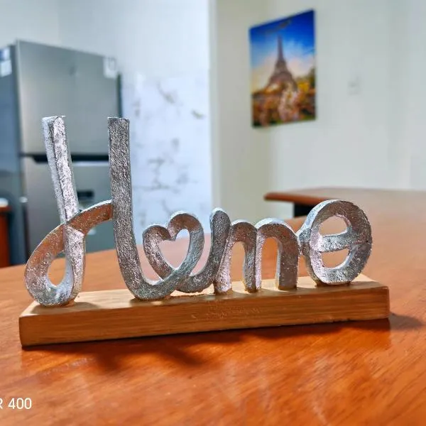 Adel 2 Ovalo Larco Departamento，位于特鲁希略的酒店