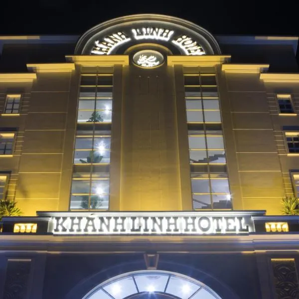 庆灵酒店，位于Lệ Trung的酒店