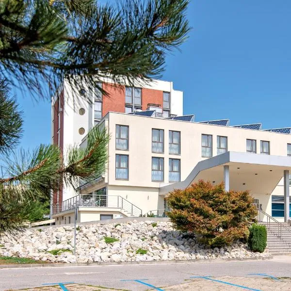 公园酒店，位于查科韦茨的酒店