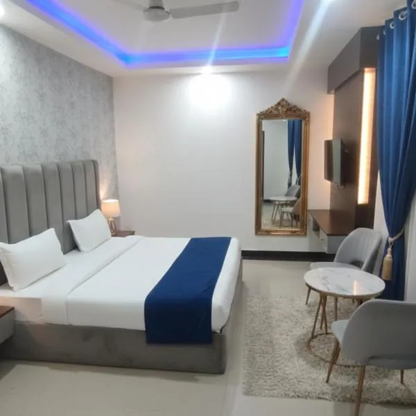 Hotel TEJ Plaza Near IGI Airport Delhi，位于新德里的酒店