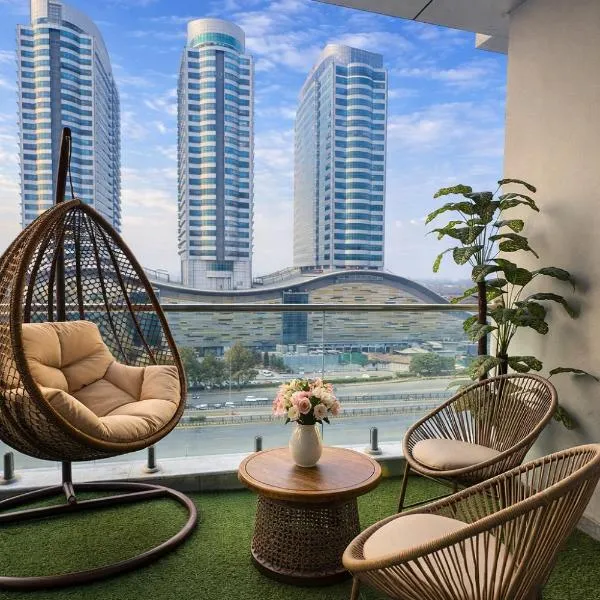 Guest Nest Luxury Hotel Serviced Apartments Facing Centaurus Mall Islamabad，位于伊斯兰堡的酒店