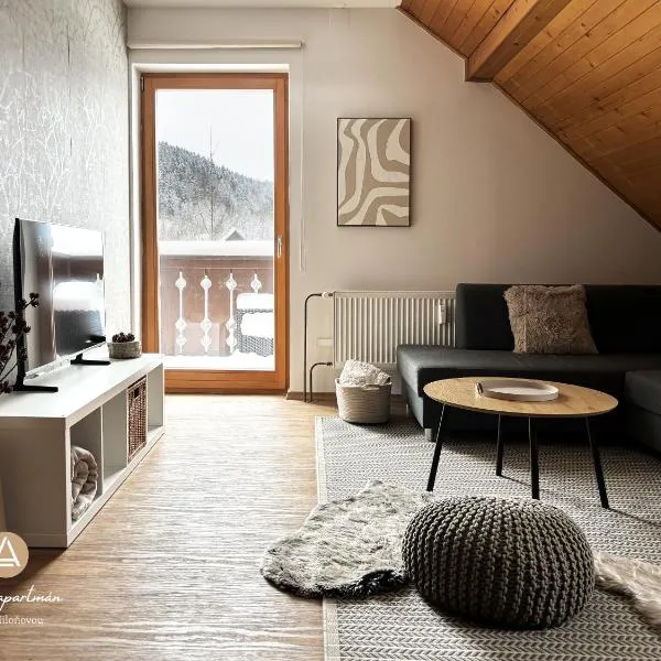 Pod Miloňovou，位于大卡尔洛维采的酒店