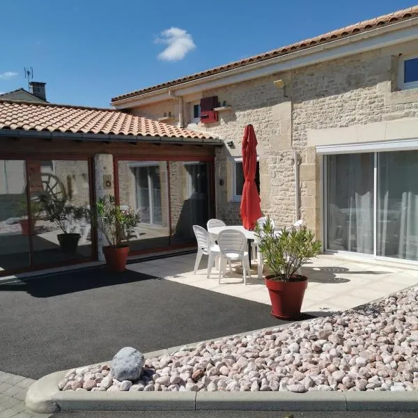Gîte des forgerons,位于Sainte-Ouenne的酒店
